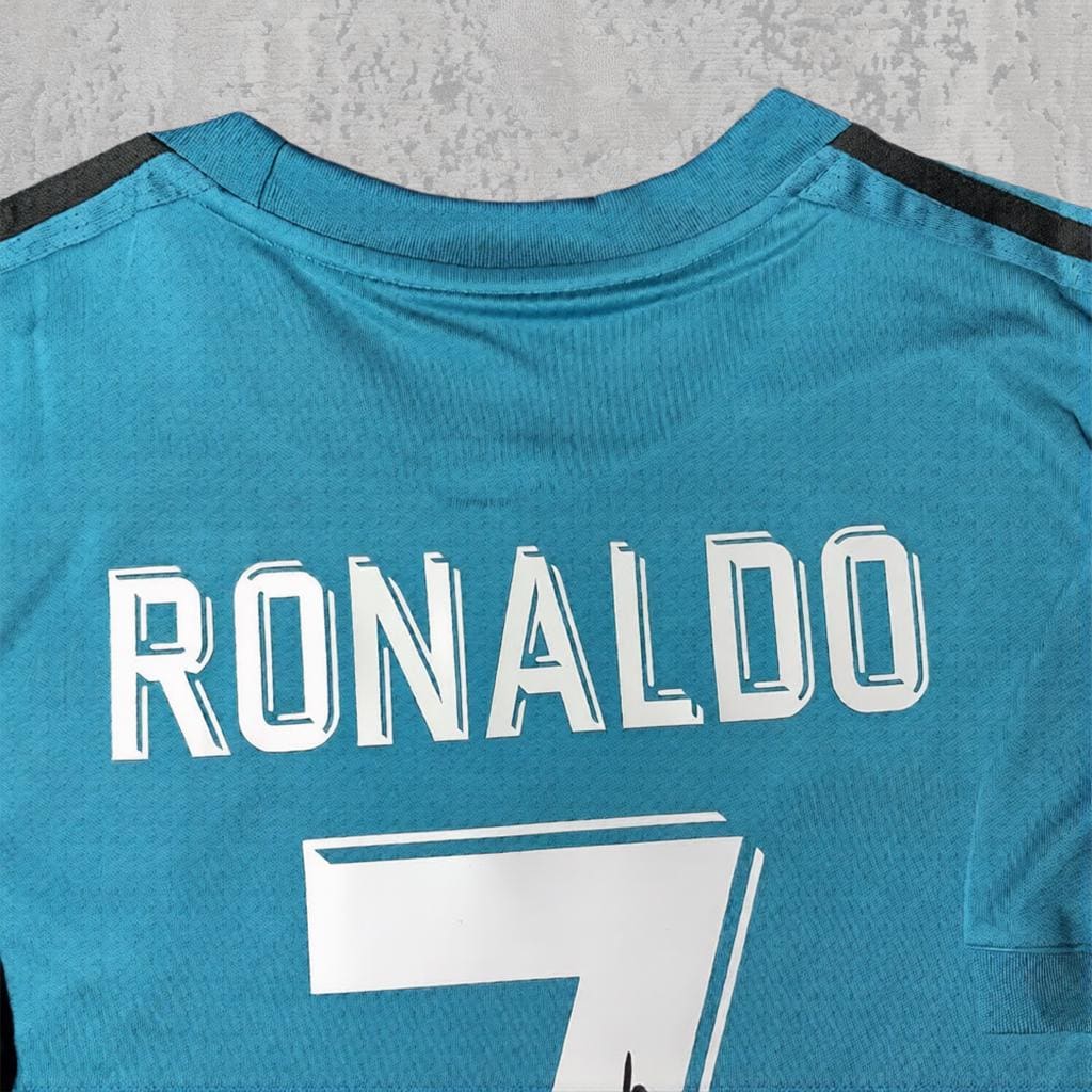 Cristiano Ronaldo 2018 Classic Spanish Away Signature Tribute Jersey - Printed Signature Shirt image 3 - printed signature football gift