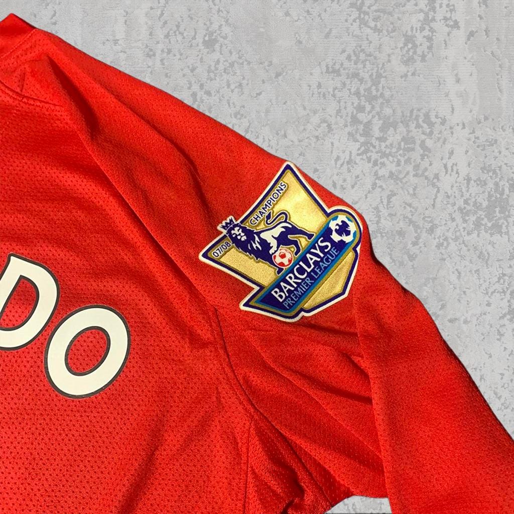 Cristiano Ronaldo 2008 Classic Manchester Red Signature Tribute Jersey - Printed Signature Shirt image 5 - printed signature football gift