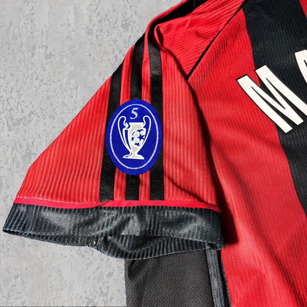 Paolo Maldini Italian Red & Black Retro Signature Tribute Jersey - Printed Signature Shirt image 3 - printed signature football gift