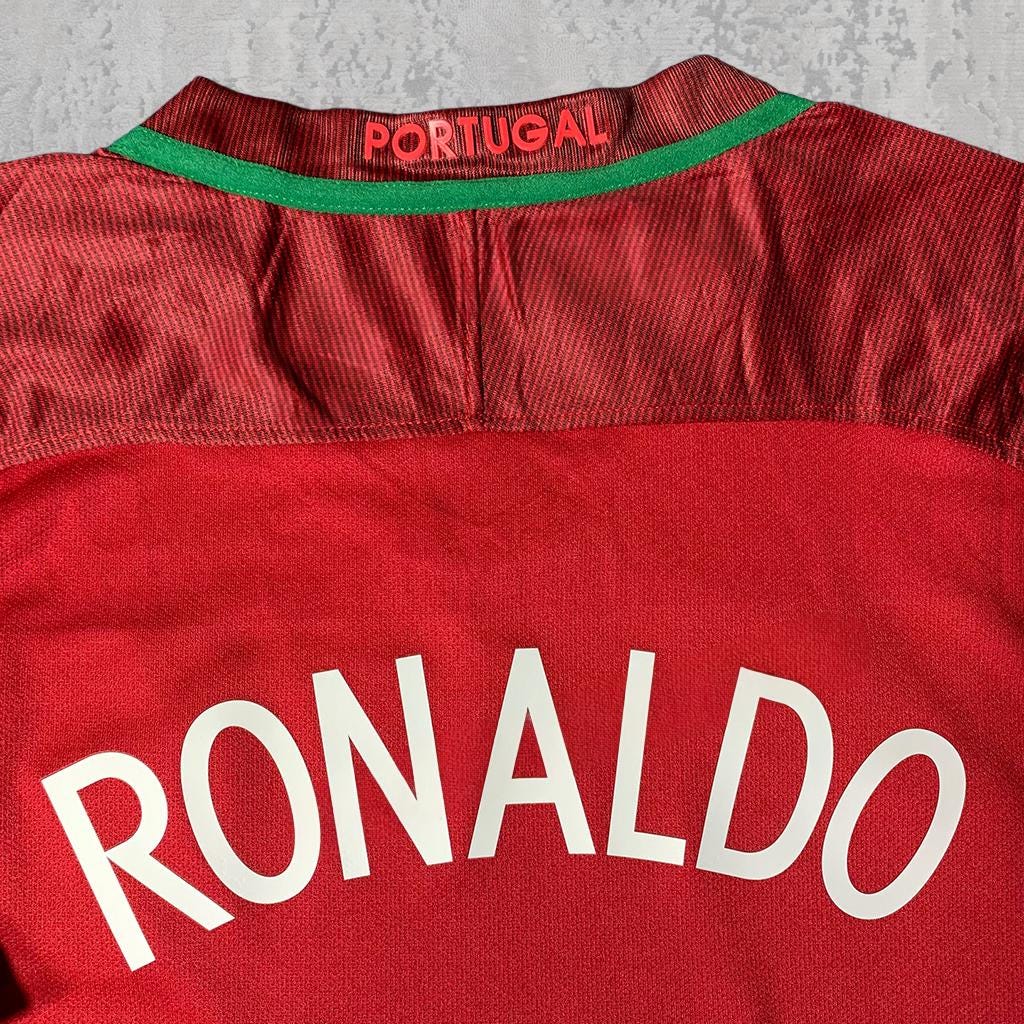 Cristiano Ronaldo 2016 Iberian Red Signature Tribute Jersey - Printed Signature Shirt image 2 - printed signature football gift