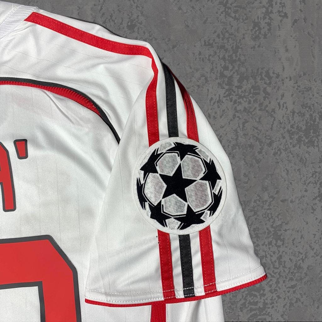 Kaká 2007 Classic Italian White Signature Tribute Jersey - Printed Signature Shirt image 5 - printed signature football gift