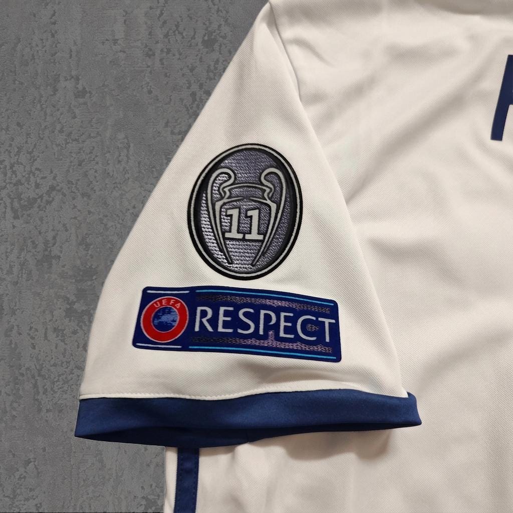 Cristiano Ronaldo 2017 Classic Spanish Navy Signature Tribute Jersey - Printed Signature Shirt image 3 - printed signature football gift