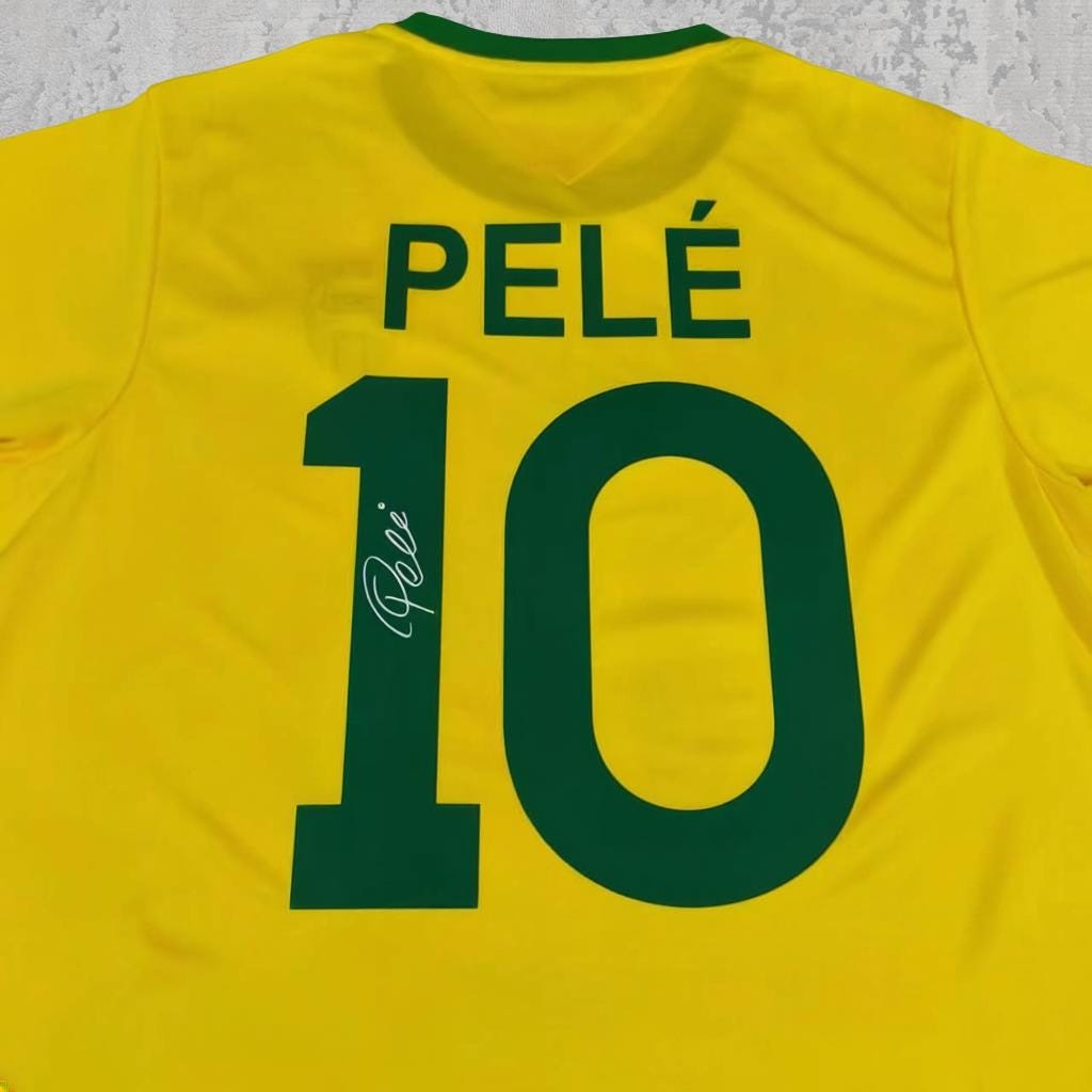 Pelé 1970 Classic Yellow South American Signature Tribute Jersey - Printed Signature Shirt image 2 - printed signature football gift