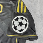 Cristiano Ronaldo 2011 Spanish Black Signature Tribute Jersey - Printed Signature Shirt image 5 - printed signature football gift