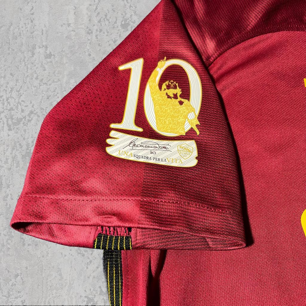 Francesco Totti 2017 Roman Carmine Signature Tribute Jersey - Printed Signature Shirt image 4 - printed signature football gift