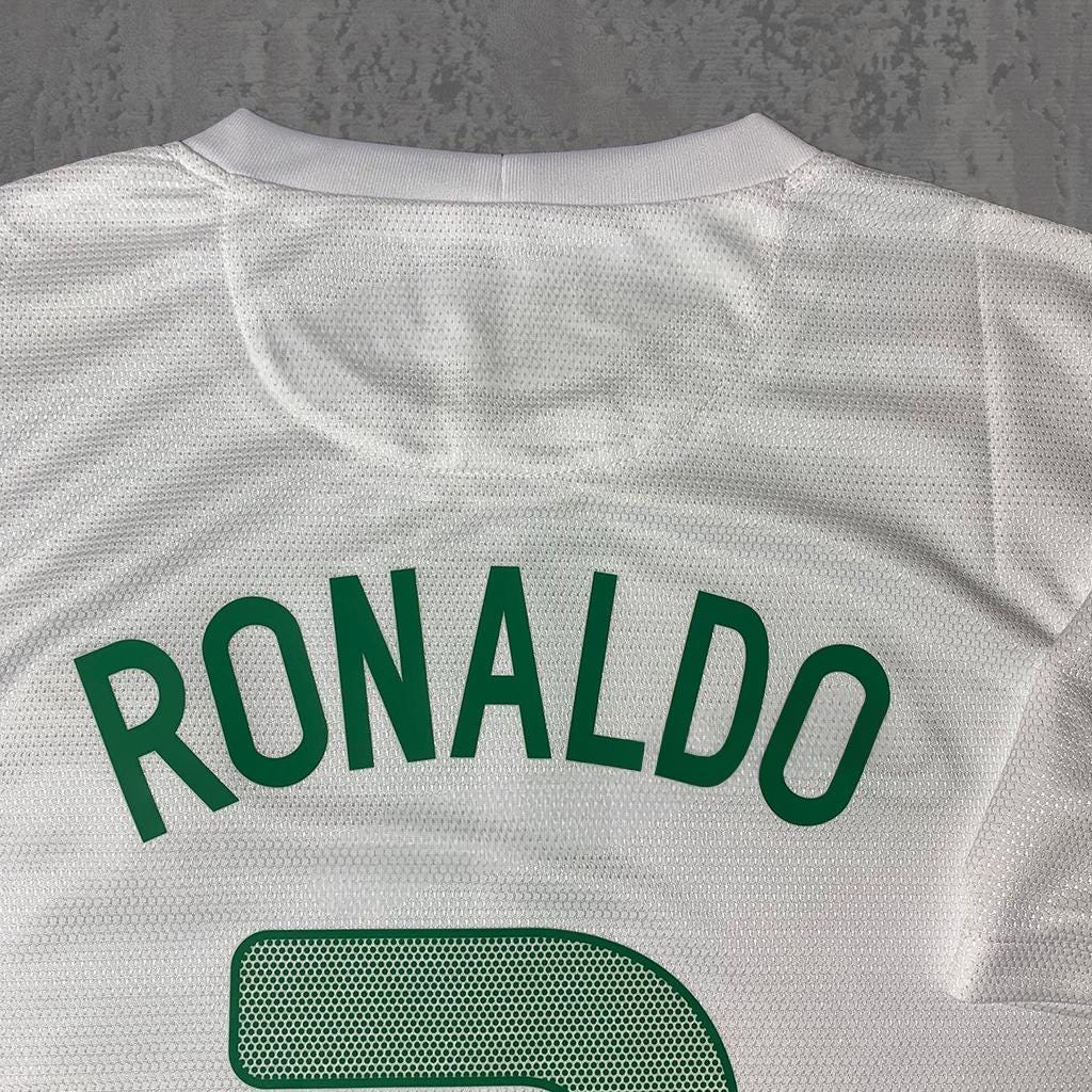 Cristiano Ronaldo 2012 Iberian White Signature Tribute Jersey - Printed Signature Shirt image 2 - printed signature football gift