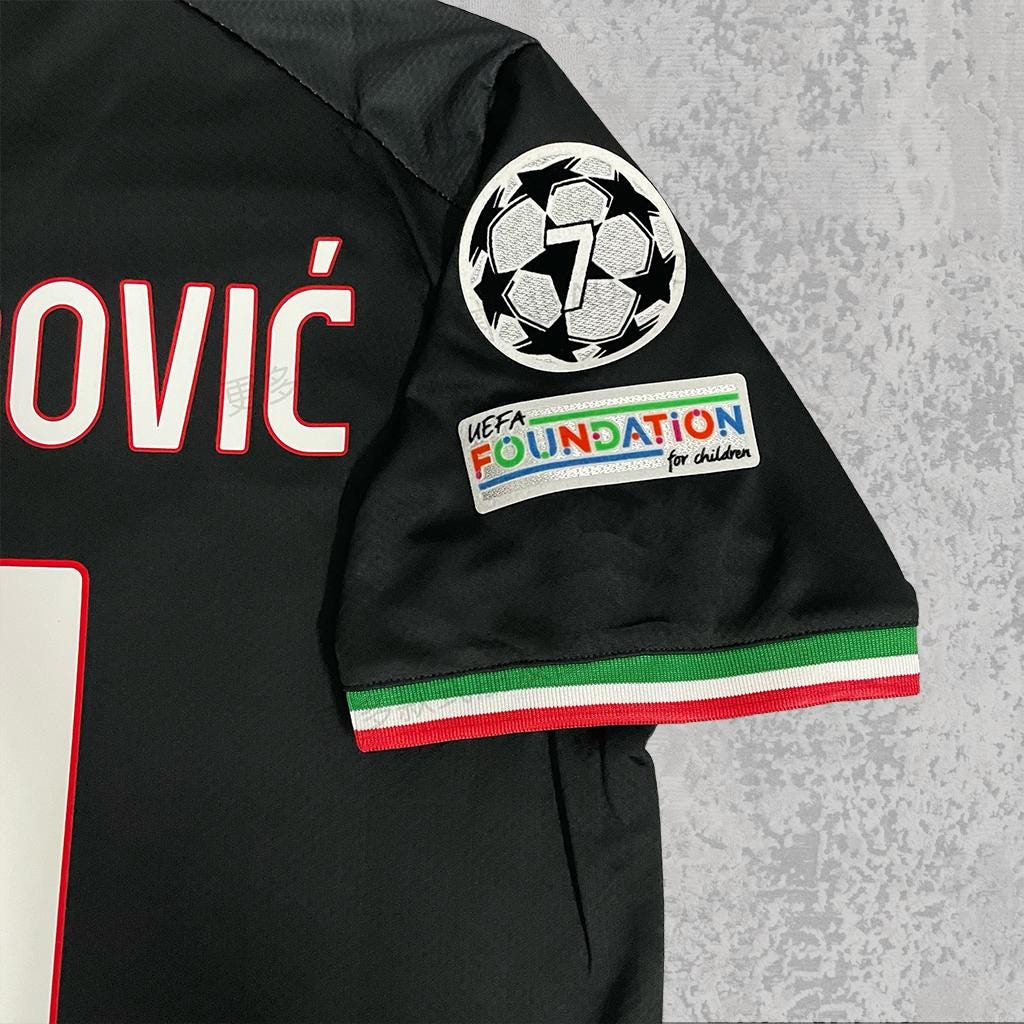 Zlatan Ibrahimović Rossoneri Black Signature Tribute Jersey - Printed Signature Shirt image 4 - printed signature football gift