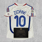 Zinedine Zidane 2006 Signed Tribute Jersey | Les Bleus White Kit — printed signature tribute football shirt