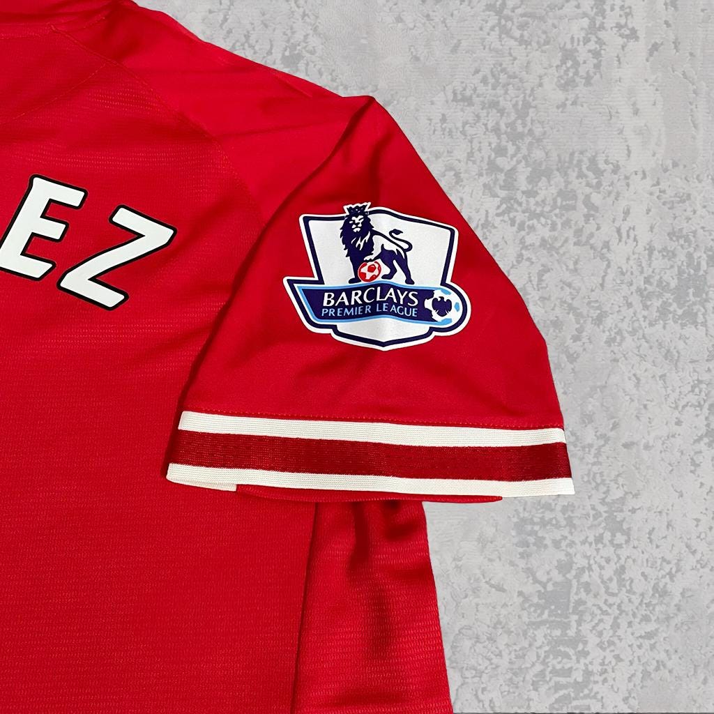 Luis Suárez 2013 Merseyside Red & White Signature Tribute Jersey - Printed Signature Shirt image 4 - printed signature football gift