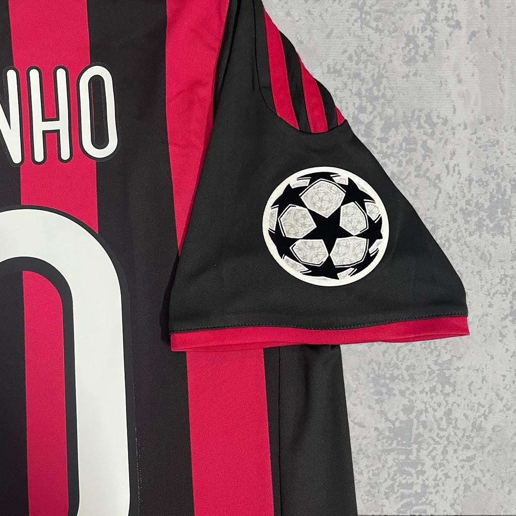 Ronaldinho Rossoneri Red & Black Signature Tribute Jersey - Printed Signature Shirt image 4 - printed signature football gift