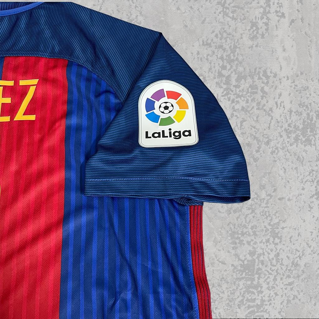 Luis Suárez Catalan Blue Red Stripe Signature Tribute Jersey - Printed Signature Shirt image 4 - printed signature football gift