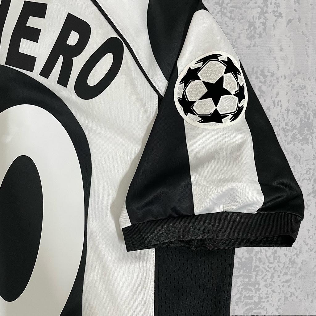 Alessandro Del Piero 1996 Turin Black & White Signature Tribute Jersey - Printed Signature Shirt image 4 - printed signature football gift
