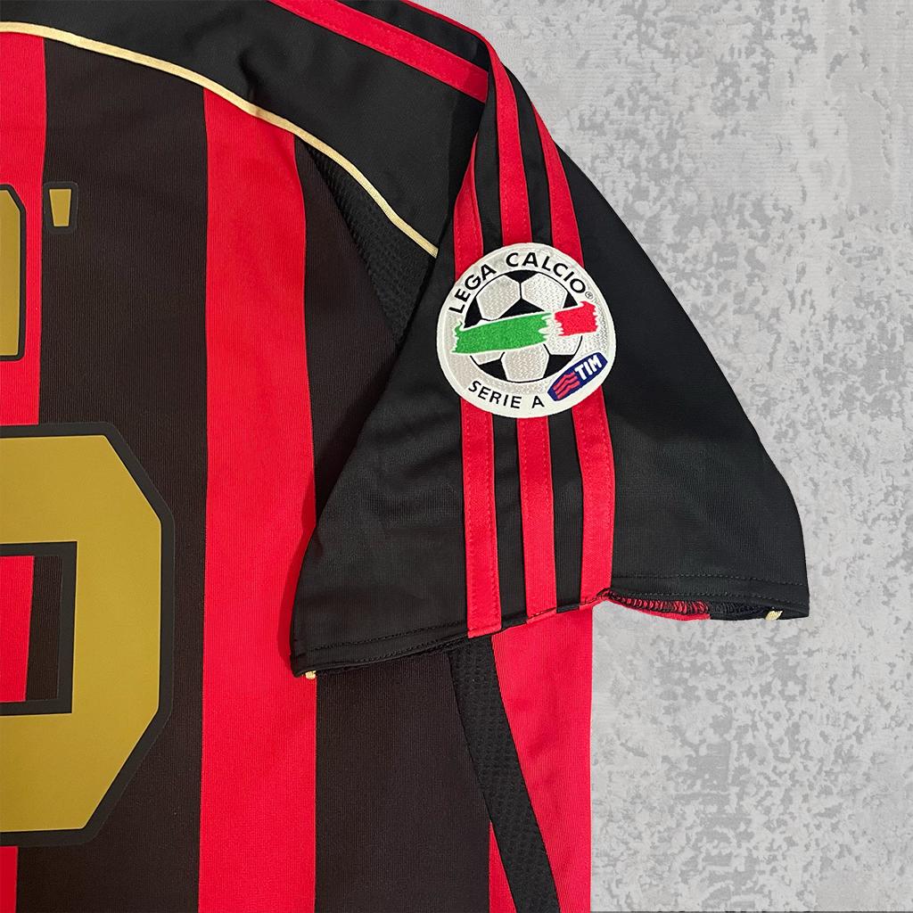 Kaká 2007 Classic Italian Red & Black Signature Tribute Jersey - Printed Signature Shirt image 4 - printed signature football gift