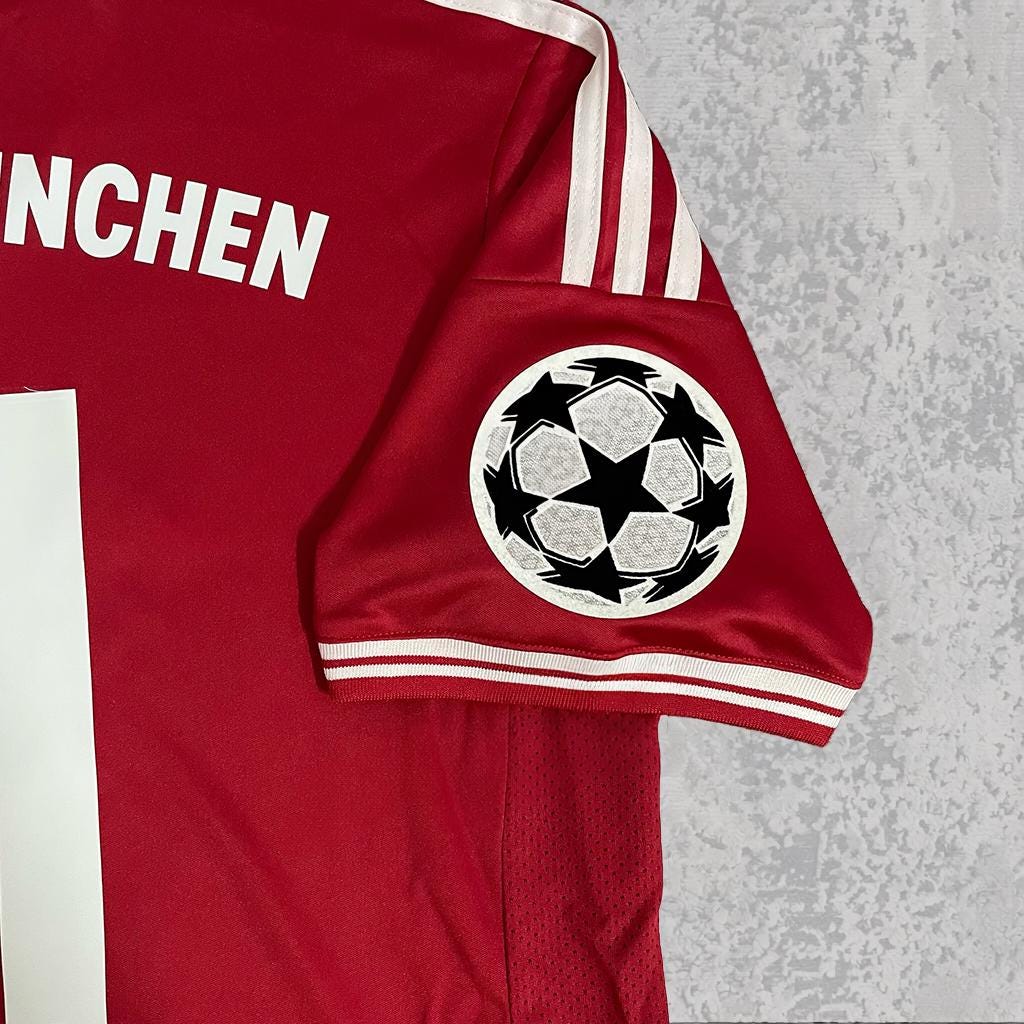 Philipp Lahm 2013 Bavarian Red & White Signature Tribute Jersey - Printed Signature Shirt image 4 - printed signature football gift