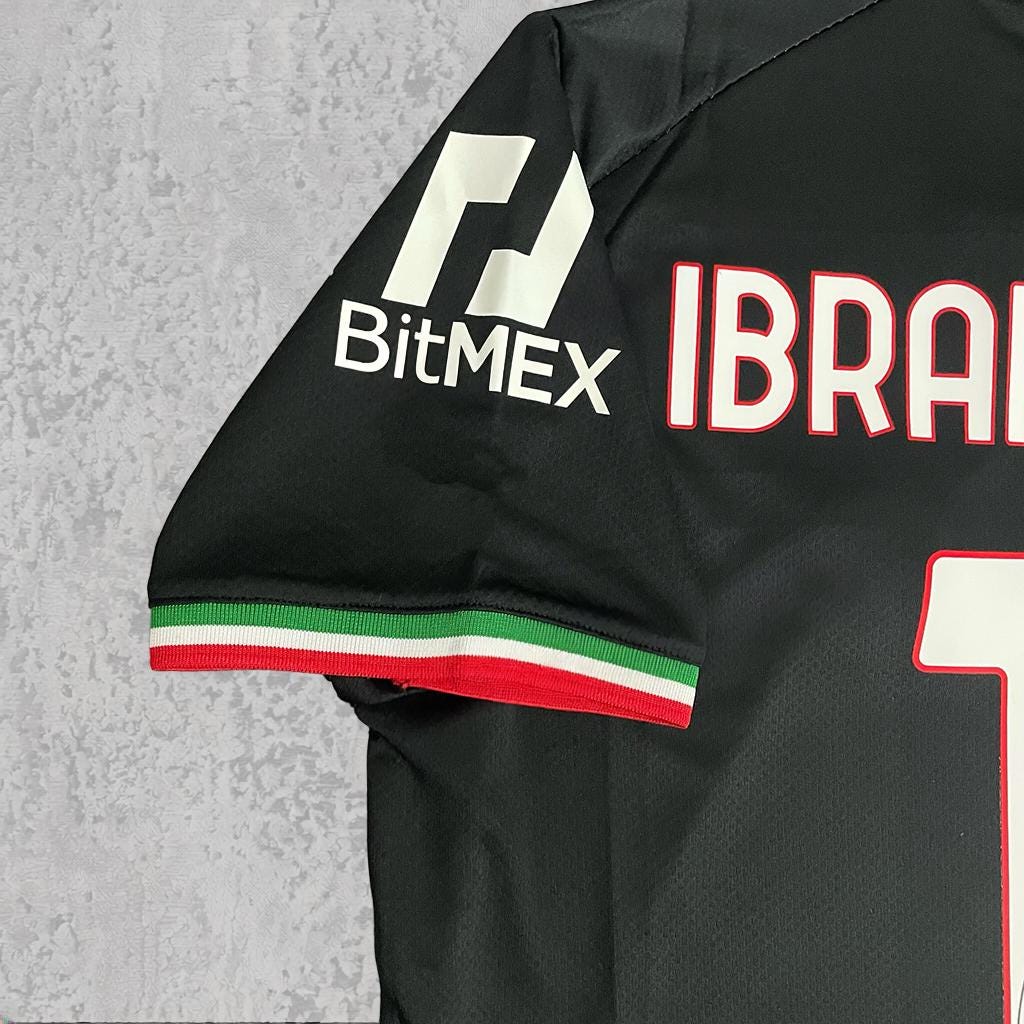 Zlatan Ibrahimović Rossoneri Black Signature Tribute Jersey - Printed Signature Shirt image 3 - printed signature football gift